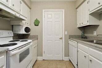 360 Summit Ridge Cir in Nashville, TN - Building Photo - Building Photo