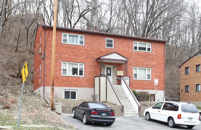 4158 Delhi Pike in Cincinnati, OH - Building Photo - Building Photo