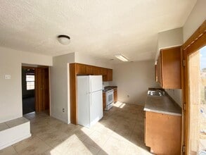 910 11th Ave NW in Rio Rancho, NM - Building Photo - Building Photo