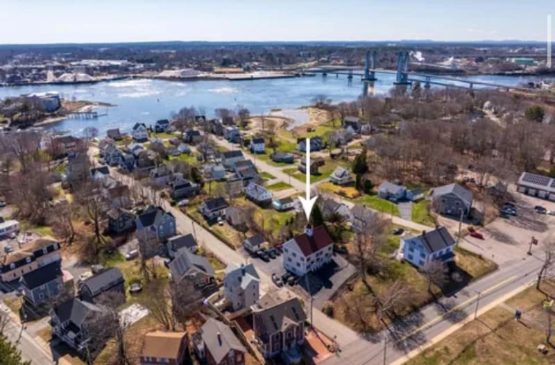 8 Stimson St in Kittery, ME - Building Photo