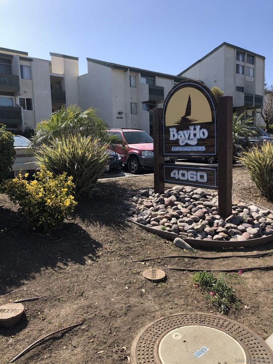 4060 Huerfano Ave in San Diego, CA - Building Photo