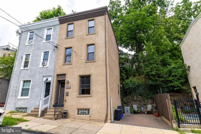 property at 310 Burnside St