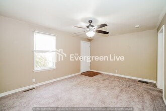 2468 McGuffey Rd in Columbus, OH - Building Photo - Building Photo