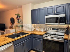 1203 Warrior Way in Lafayette, CO - Building Photo - Building Photo