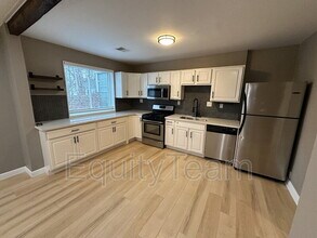 8709 Pine Rd in Cincinnati, OH - Building Photo - Building Photo