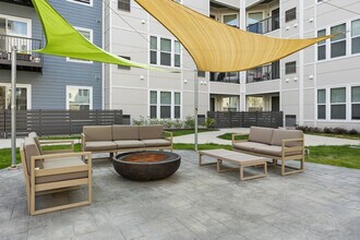 28294 Ferry Rd, Unit SI ID1366974P in Warrenville, IL - Building Photo - Building Photo