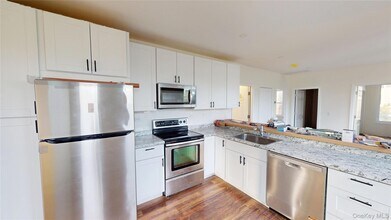 24 5th St in New Rochelle, NY - Building Photo - Building Photo