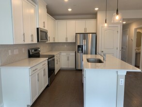 204 Douglas Bend Rd in Gallatin, TN - Building Photo - Building Photo