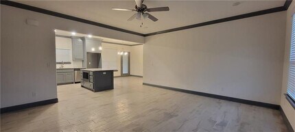 240 Vicks Cir in Centerton, AR - Building Photo - Building Photo