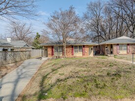 2086 Harbert Ave in Memphis, TN - Building Photo