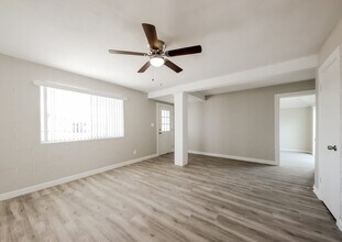 6039 W Townley Ave in Phoenix, AZ - Building Photo - Building Photo