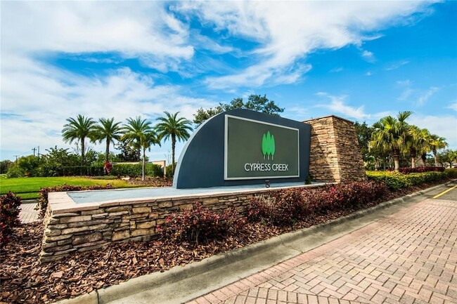 15511 Peace River Pl in Sun City Center, FL - Building Photo - Building Photo