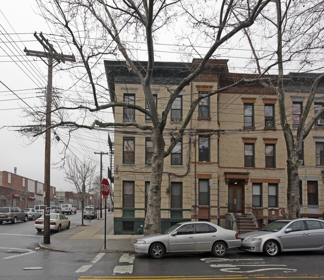 41 Saint Nicholas Ave in Brooklyn, NY - Building Photo - Building Photo