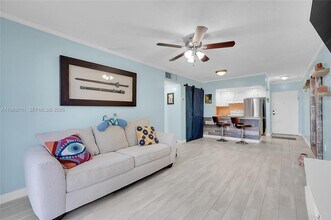 1681 NW 70th Ave in Plantation, FL - Building Photo - Building Photo