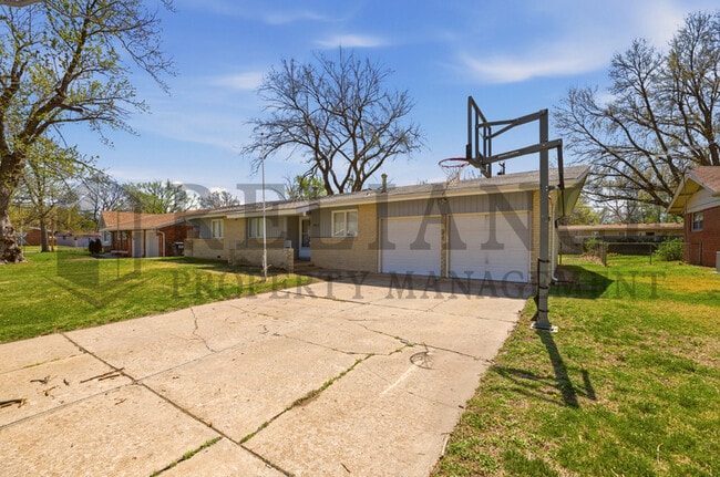 9711 W Birch Ln in Wichita, KS - Building Photo - Building Photo