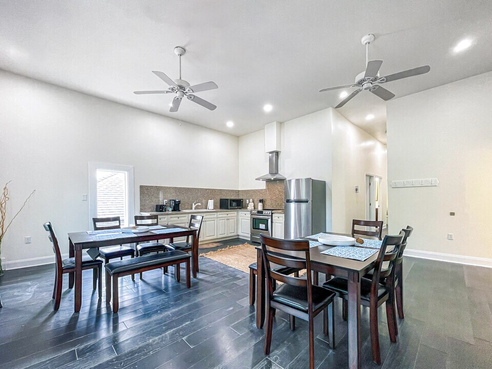 2420 Martin Luther King Jr Blvd in New Orleans, LA - Building Photo