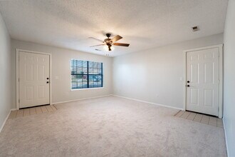 5803 Samantha St in Fayetteville, AR - Building Photo - Building Photo