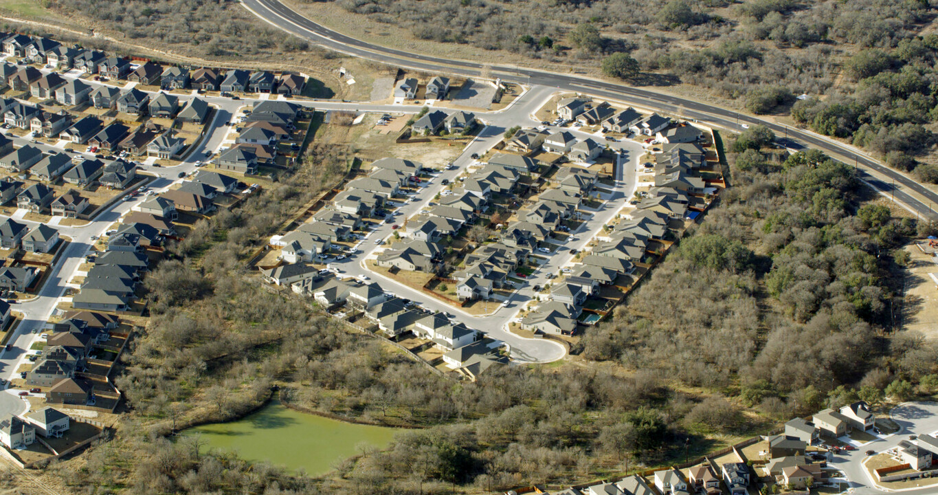 Hidden Bluffs at TRP in San Antonio, TX - Building Photo