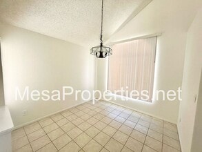 12346 Mt Baldy Dr in Victorville, CA - Building Photo - Building Photo