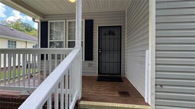 28 Weyman Ave SW in Atlanta, GA - Foto de edificio - Building Photo