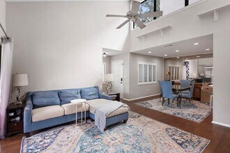 551 Finchley Rd in Maitland, FL - Building Photo - Building Photo