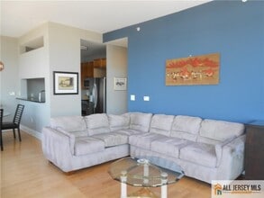 1 Spring St in New Brunswick, NJ - Building Photo - Building Photo