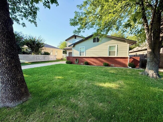 809 E Mosier St in Norman, OK - Building Photo - Building Photo