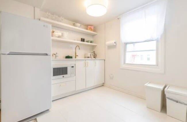 212 19th St in Union City, NJ - Building Photo - Building Photo