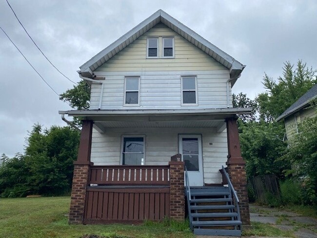 property at 580 Inman St
