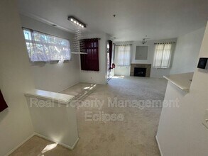 22748 SE 13th Ln in Sammamish, WA - Building Photo - Building Photo