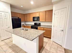 3916 S 58th Ln in Phoenix, AZ - Building Photo - Building Photo