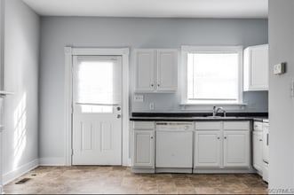 706 W Clay St in Richmond, VA - Foto de edificio - Building Photo