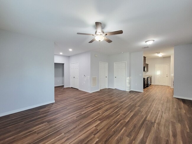 3201 J P Davis Ave in Bay City, TX - Building Photo - Building Photo