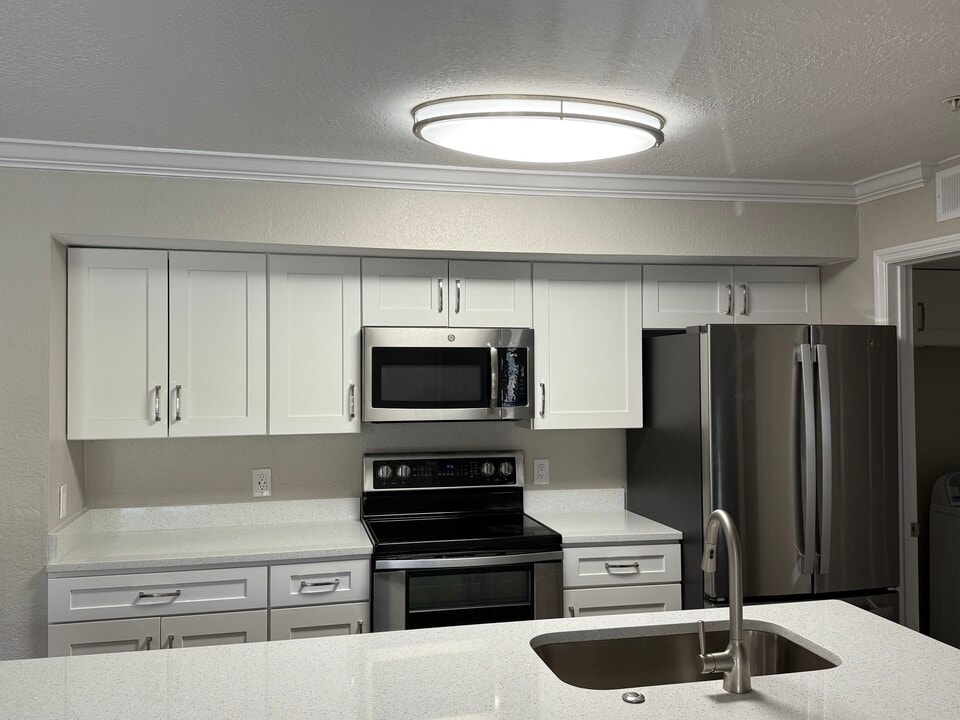 705 Boardwalk Dr, Unit 423 in Ponte Vedra Beach, FL - Foto de edificio