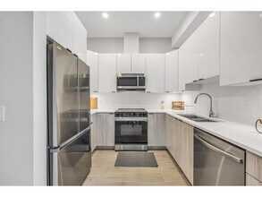 20061 Fraser Hwy in Langley, BC - Building Photo - Building Photo