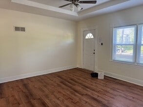 1615 S Jefferson St in Kearney, MO - Building Photo - Building Photo