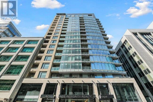 property at 101-101 Queen St