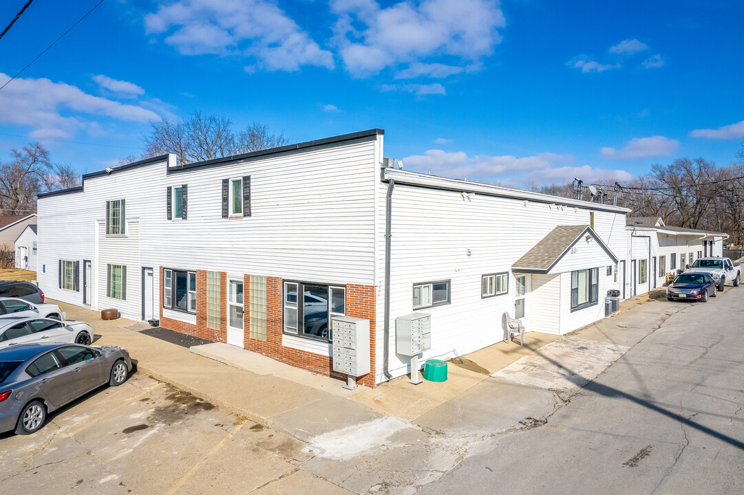 Lumberyard Apartments in Adel, IA - Foto de edificio