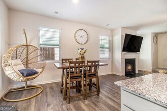 836 Bentley Dr in Fairburn, GA - Building Photo - Building Photo