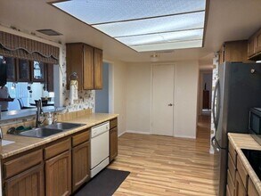 982 Leisure World in Mesa, AZ - Building Photo - Building Photo