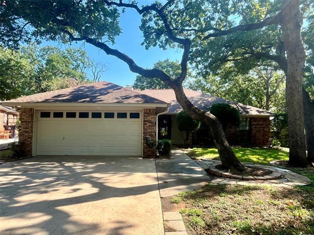 3915 Wentworth Dr in Arlington, TX - Building Photo