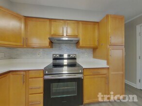 2300 Timbercrest Dr in District Heights, MD - Building Photo - Building Photo