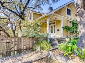 606 Patterson Ave in Austin, TX - Building Photo - Building Photo