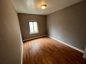 4946 N Harding Ave in Chicago, IL - Building Photo - Building Photo