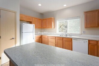 8431 SE Brooklyn St in Portland, OR - Building Photo - Building Photo