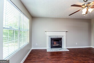 1305 Sandybrook Ct in Lithonia, GA - Building Photo - Building Photo