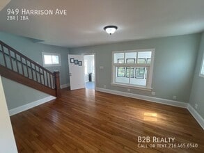 949 Harrison Ave in Akron, OH - Building Photo - Building Photo