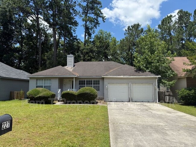 227 Sugar Mill Dr in Savannah, GA - Building Photo - Building Photo