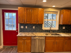 100 Nesbitt St in Larksville, PA - Foto de edificio - Building Photo