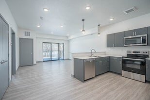 Axis Lofts in Mankato, MN - Building Photo